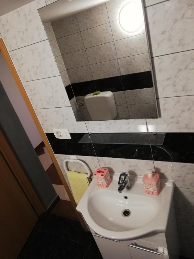 Apartman Cvita Ткон Екстер'єр фото